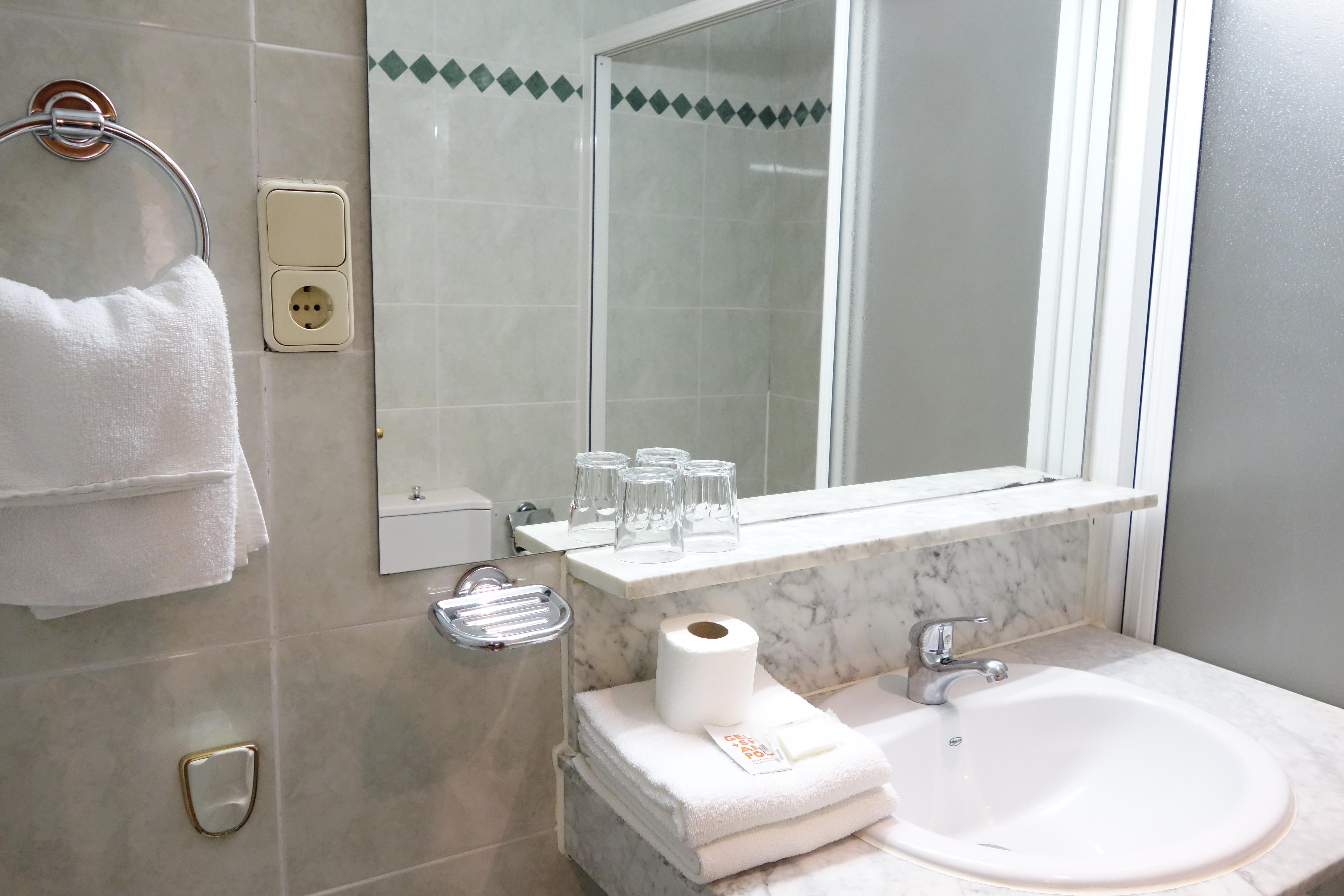 Hotel Tripolis Tolède Extérieur photo