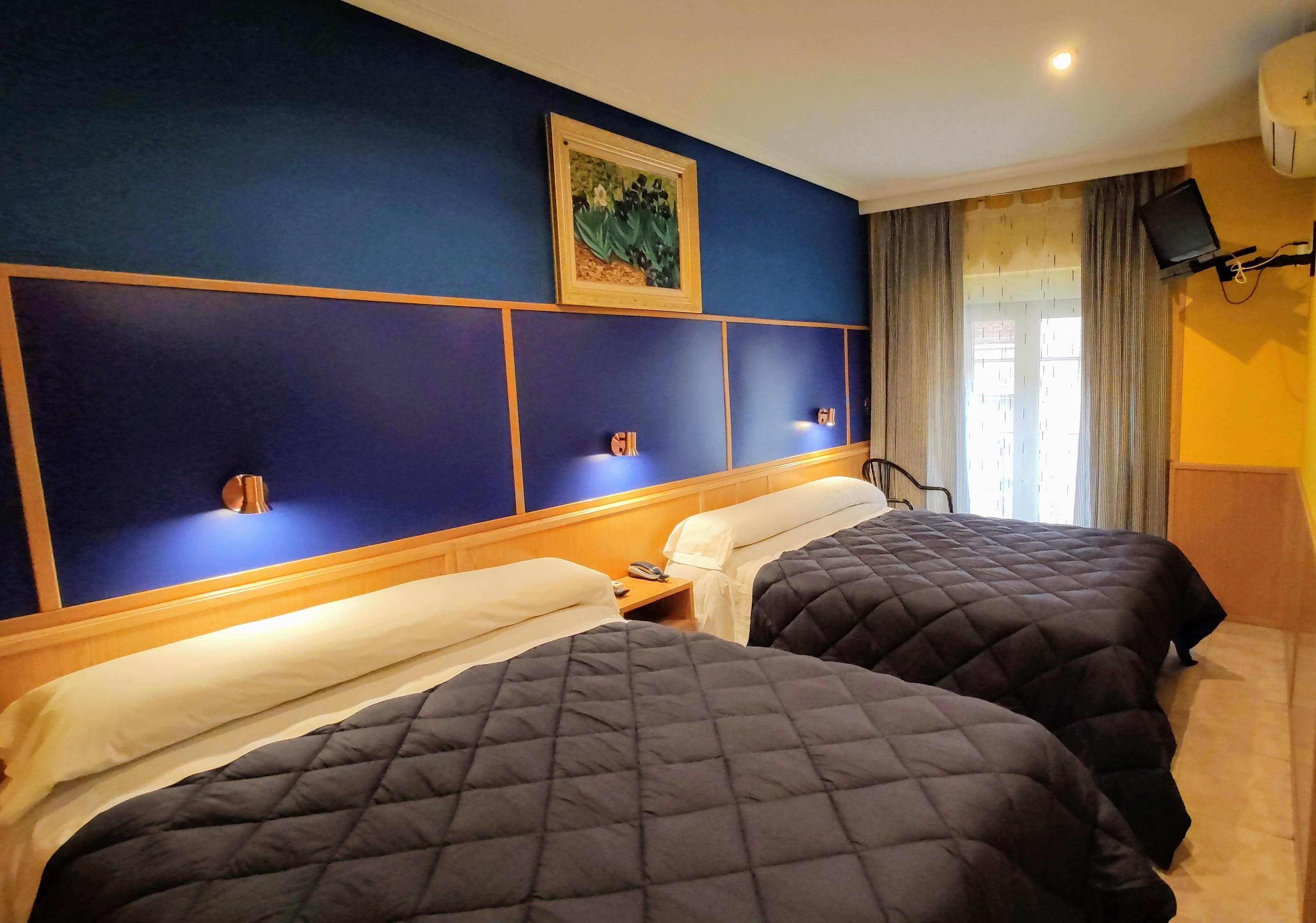 Hotel Tripolis Tolède Extérieur photo